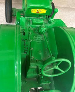 JOHN DEERE MODEL D TRACTOR - 1/8 SCALE - SIGNED BY JOESPH ERTL