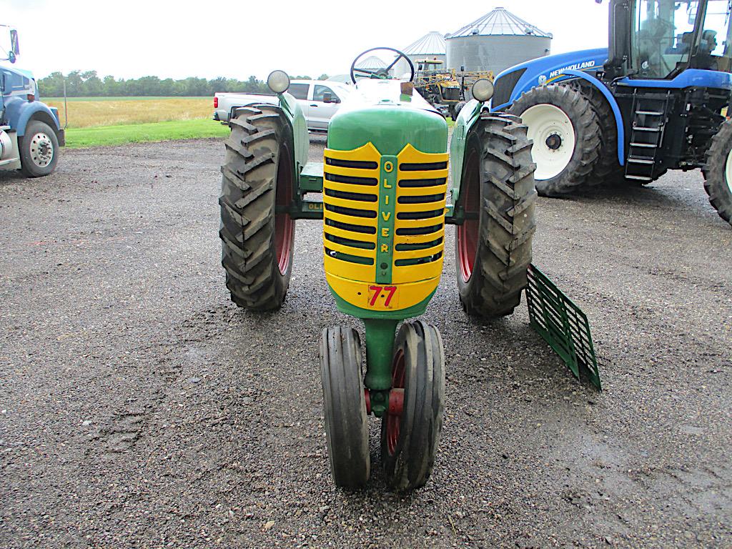 OLIVER 77 TRACTOR