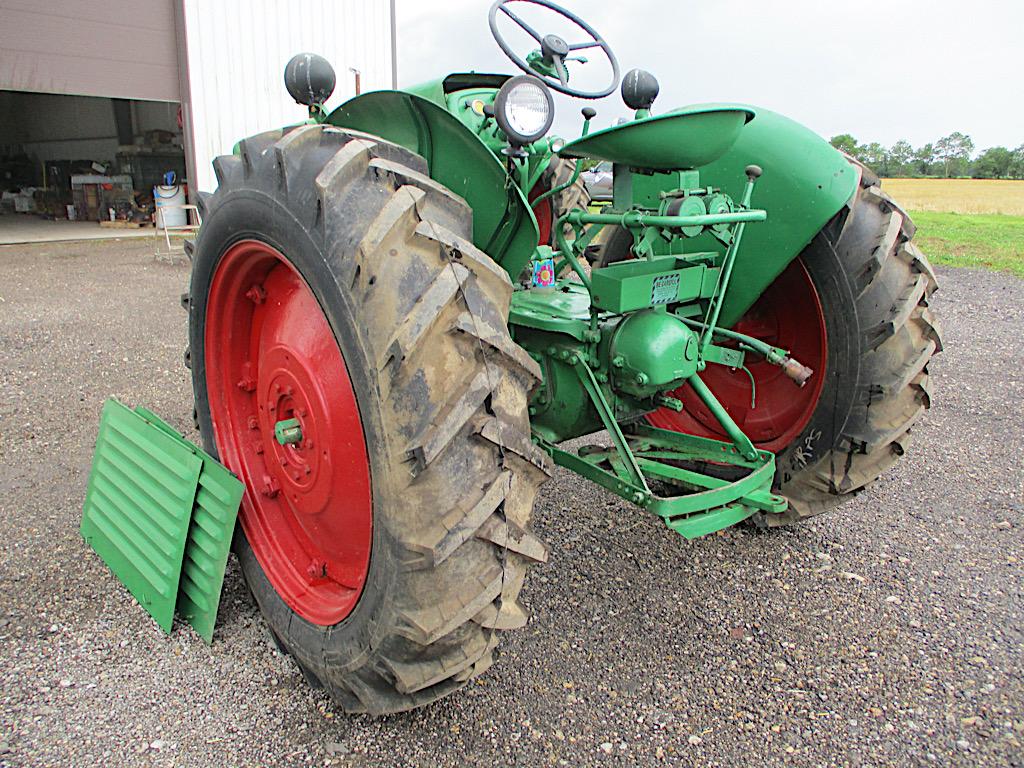 OLIVER 77 TRACTOR