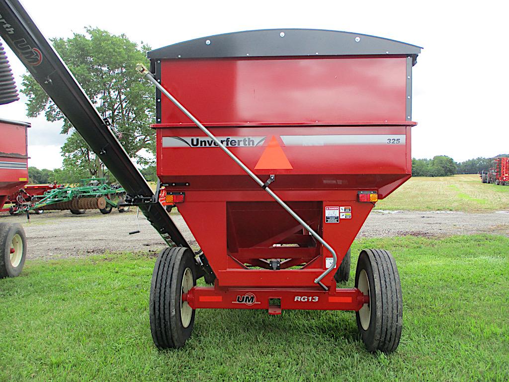 UNVERFERTH 325 GRAVITY WAGON W/AUGER