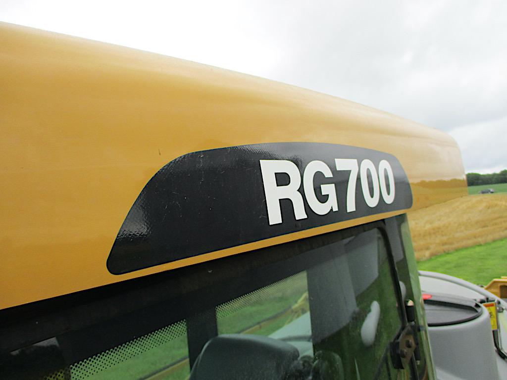 AG CHEM RG700 ROGATOR SPRAYER