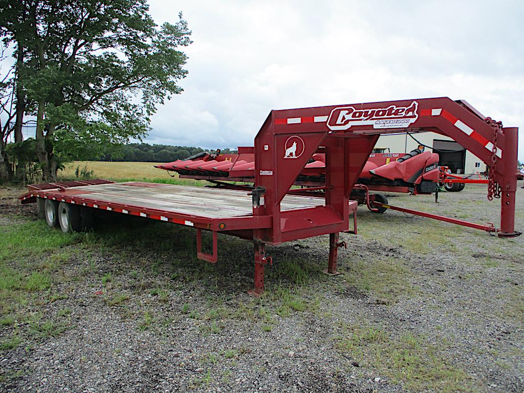 COYOTE GOOSENECK TRAILER