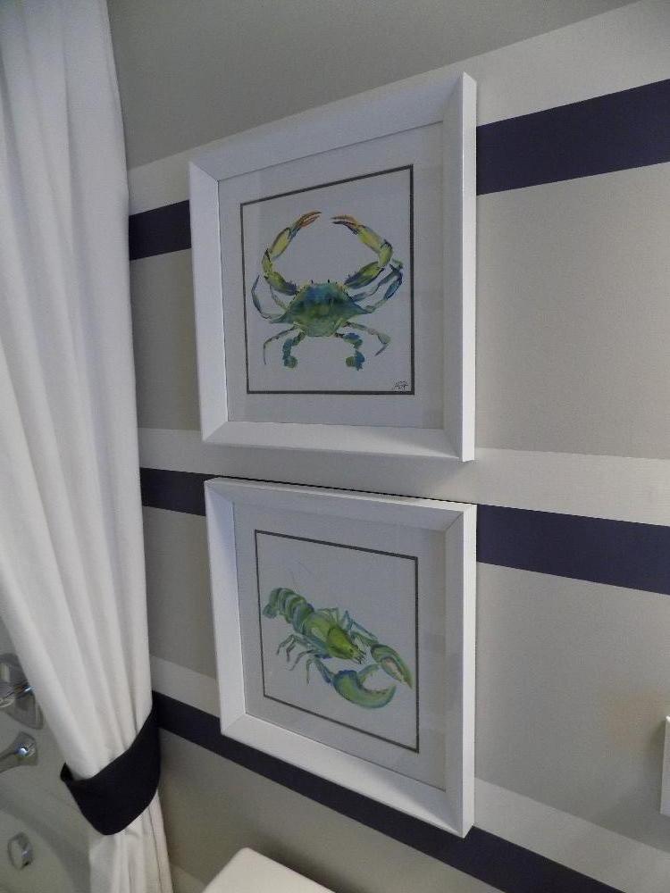 Bath towels, shell decor, crab and lobster prints