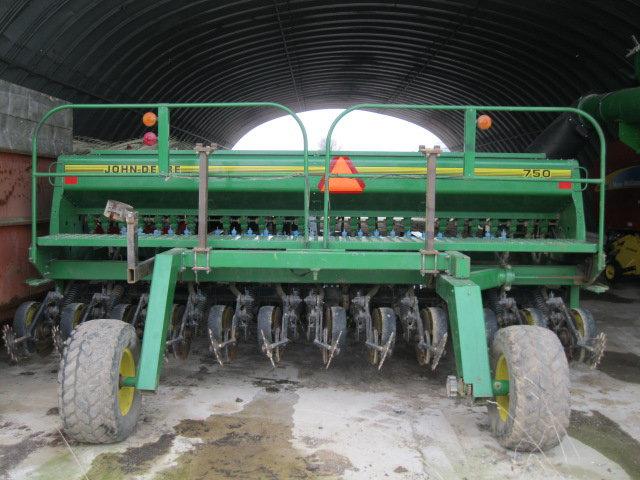 JOHN DEERE 750 15' NO TILL DRILL