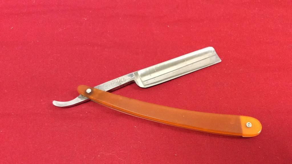 Kinfolks Straight Razor