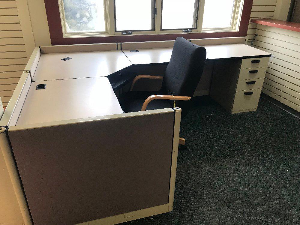 Corner Desk Unit w/ Chair 74"x110"