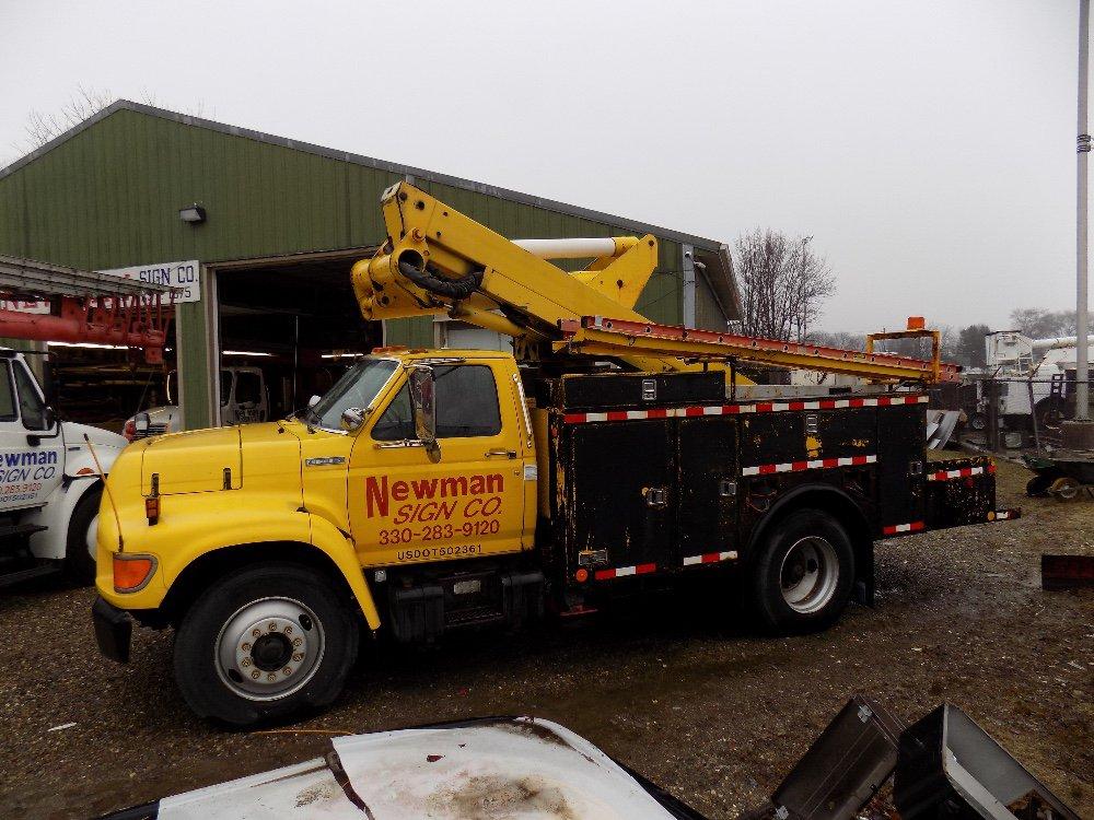 1995 Ford F-Series Auto Diesel Bucket Truck