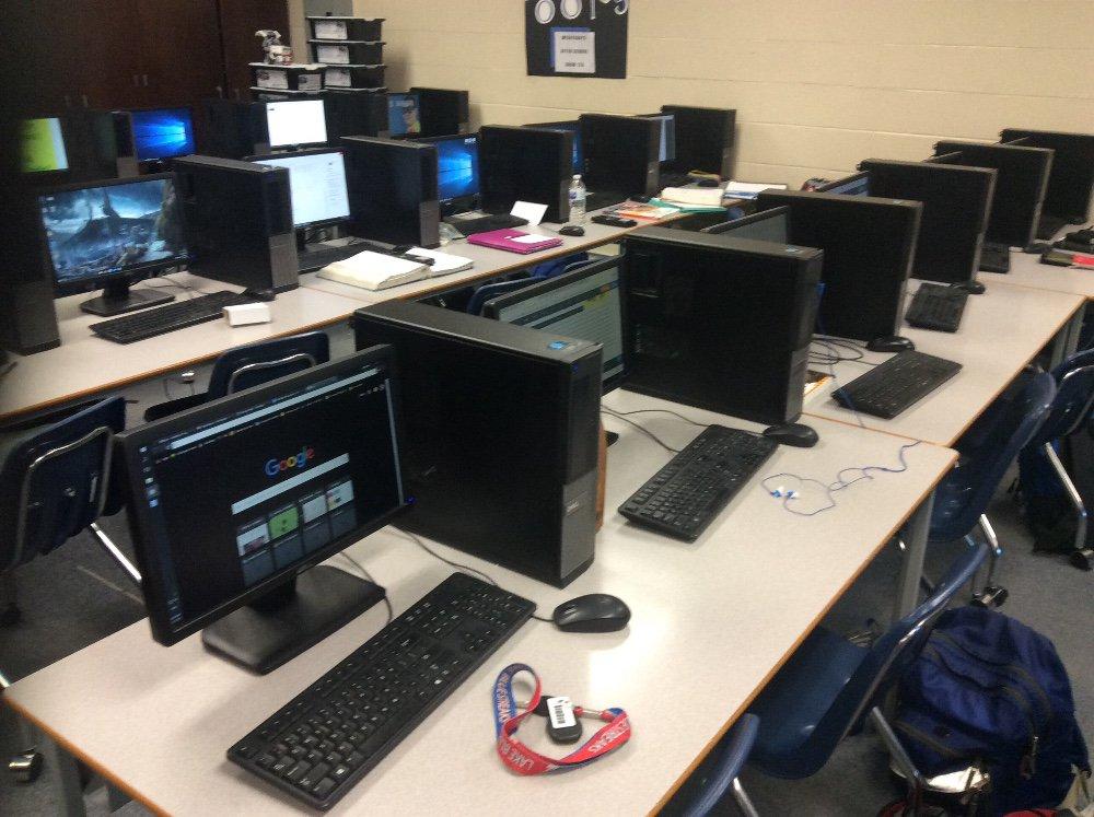 30 Dell OptiPlex 390 student computers