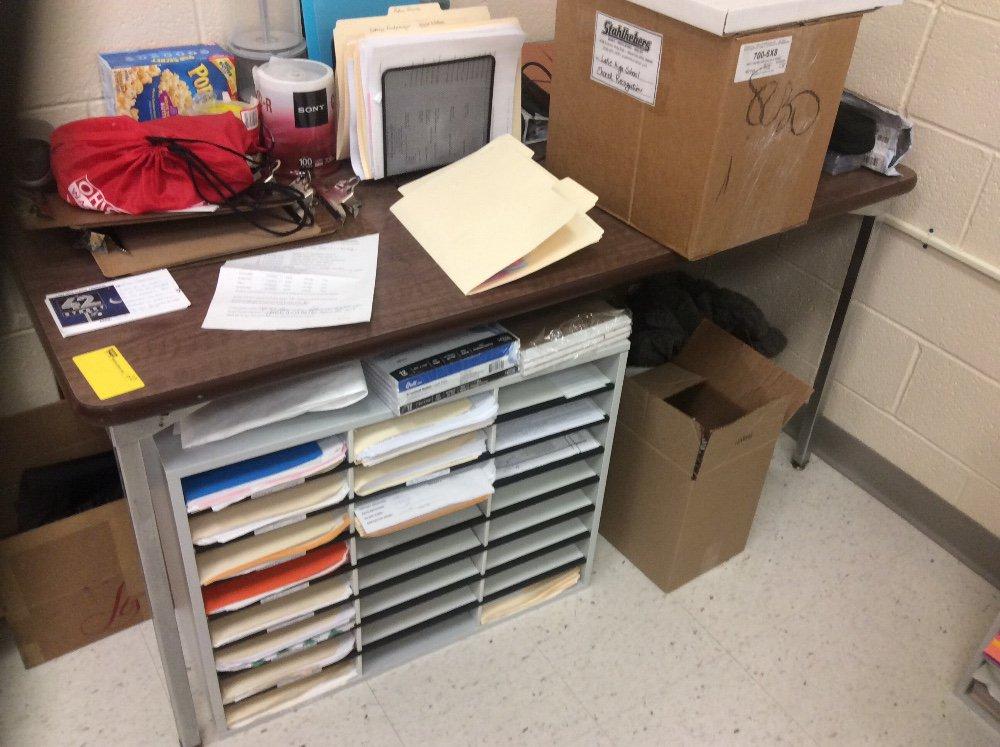 4 Metal filing cabinets, wooden cabinet, small desk