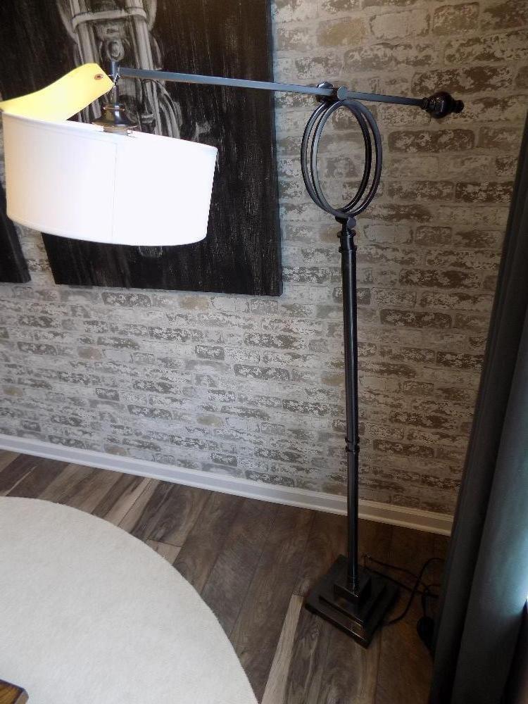 Over reaching floor lamp