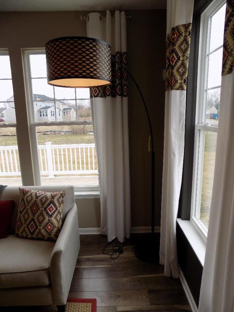 Over reaching floor lamp