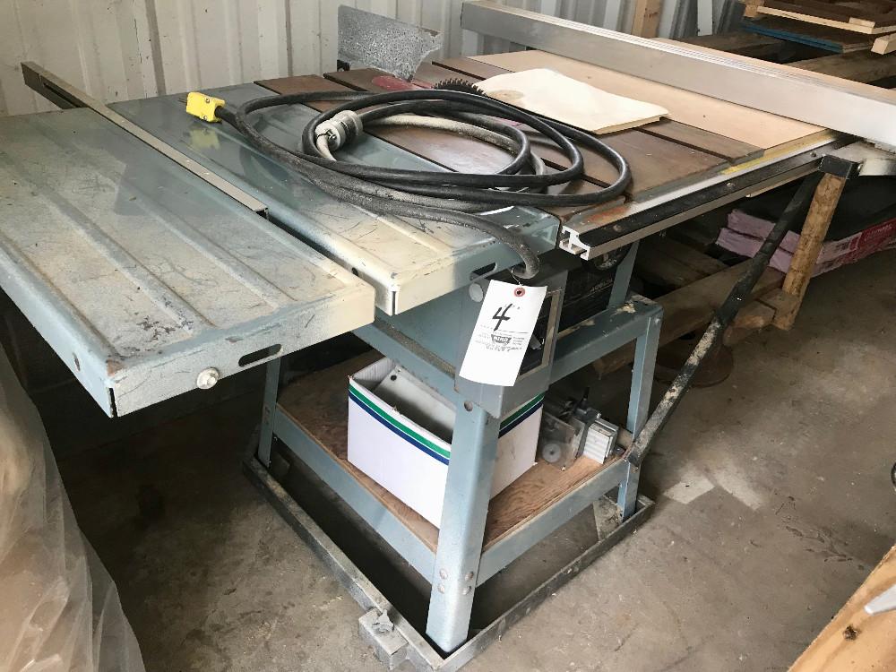 Delta 10" Table Saw With Stand