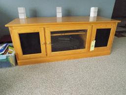 Oak Flat Screen TV Stand With Speaker Storage