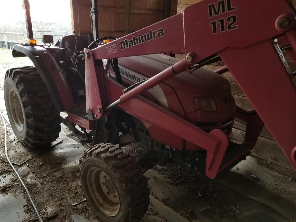 Mahindra 3510 Diesel Tractor With ML112 Front End Loader