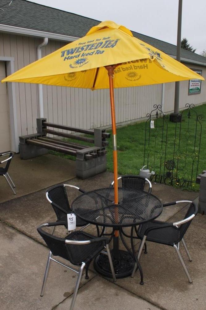 Patio Table, 4 Chairs & Umbrella