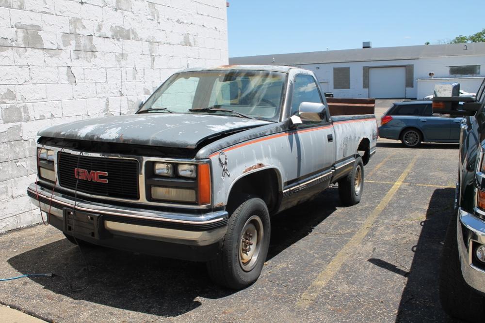 1988 GMC Sierra SLE 4x4, 5.7L V-8 Engine W/ Lift Gate, Approx. 196,933 Miles