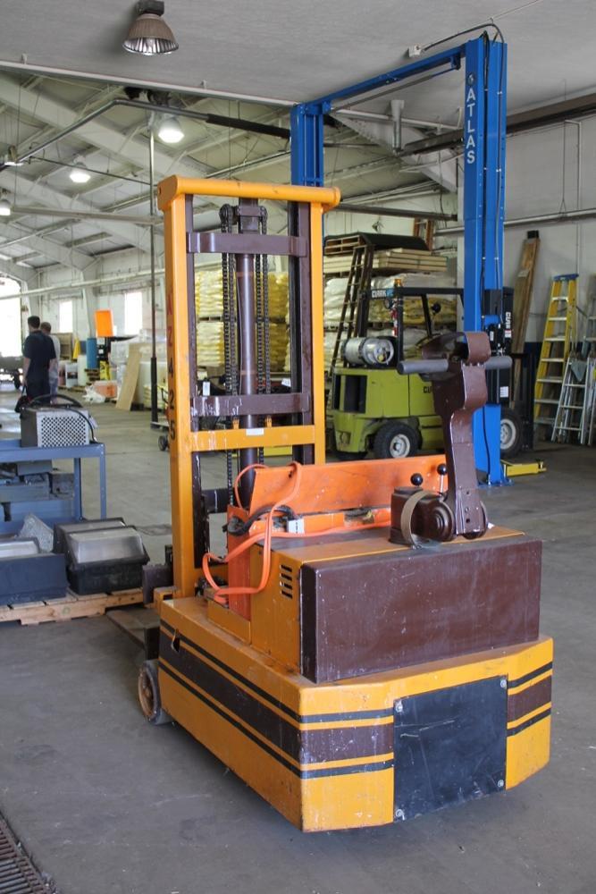 Big Joe Electric Walk-Behind Fork Truck W/ Charger