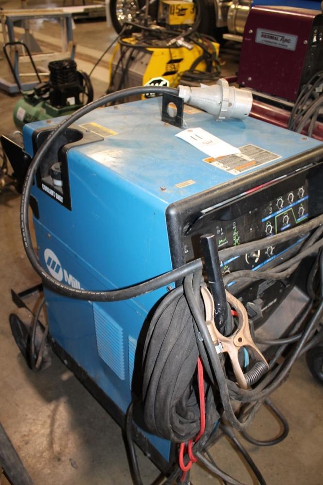 Miller Syncrowave 250 DX Welder