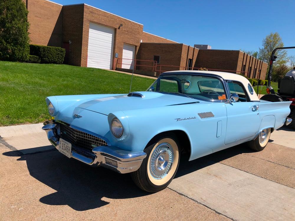 1957 Ford Thunderbird