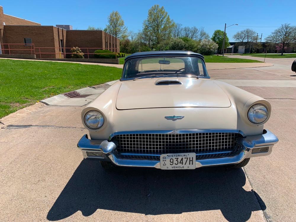 1957 Ford Thunderbird