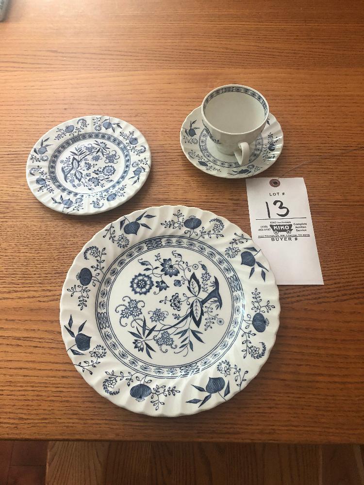 Blue Nordic China Set