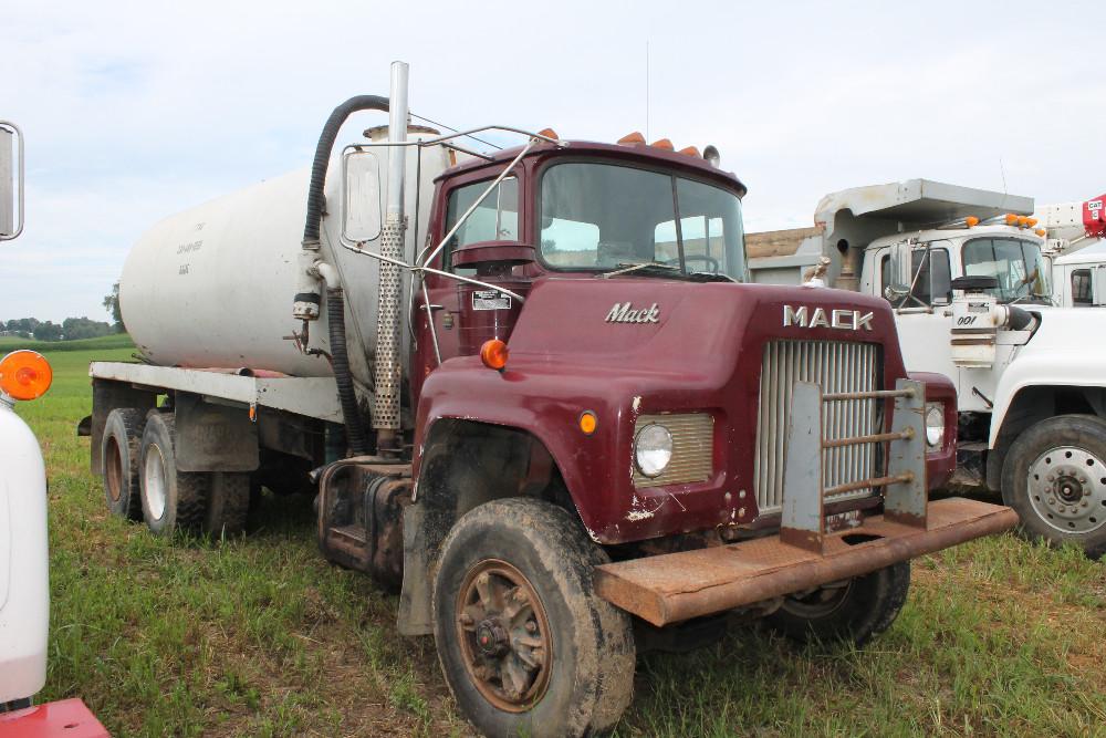 1979 MACK Tanker Truck