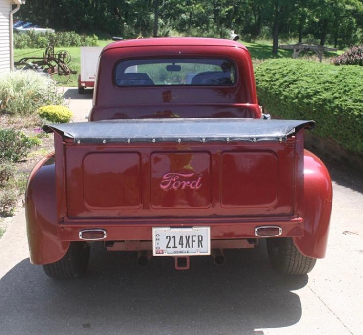 1952 FORD F-1 HOT ROD PICKUP