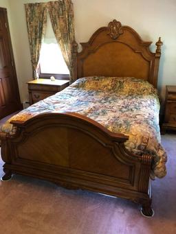 5-Pc. Solid Red Oak Queen Sized Bedroom Suite (Mattress, Box Spring & Bedding Not Included)