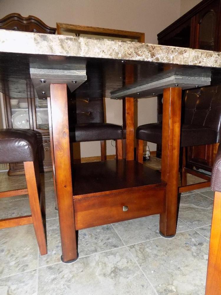 Ashley Furniture table with (4) chairs