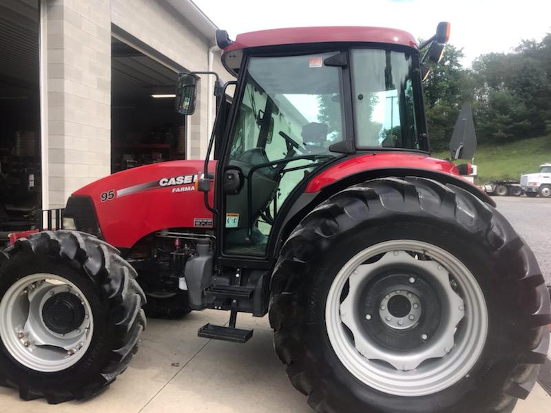 Case IH 95 Tractor w/517 Hours