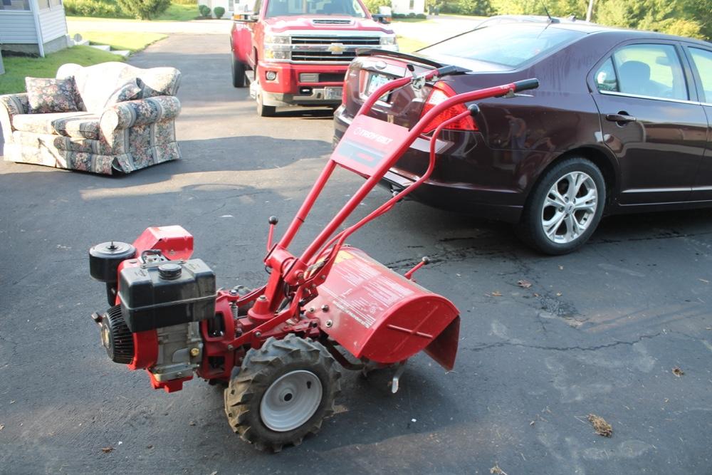 Troy-Bilt Horse Rear-Tine Tiller W/ Briggs & Stratton 7HP Engine