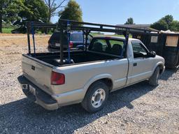 2000 GMC Sonoma 5 spd. Truck, 88K mi.