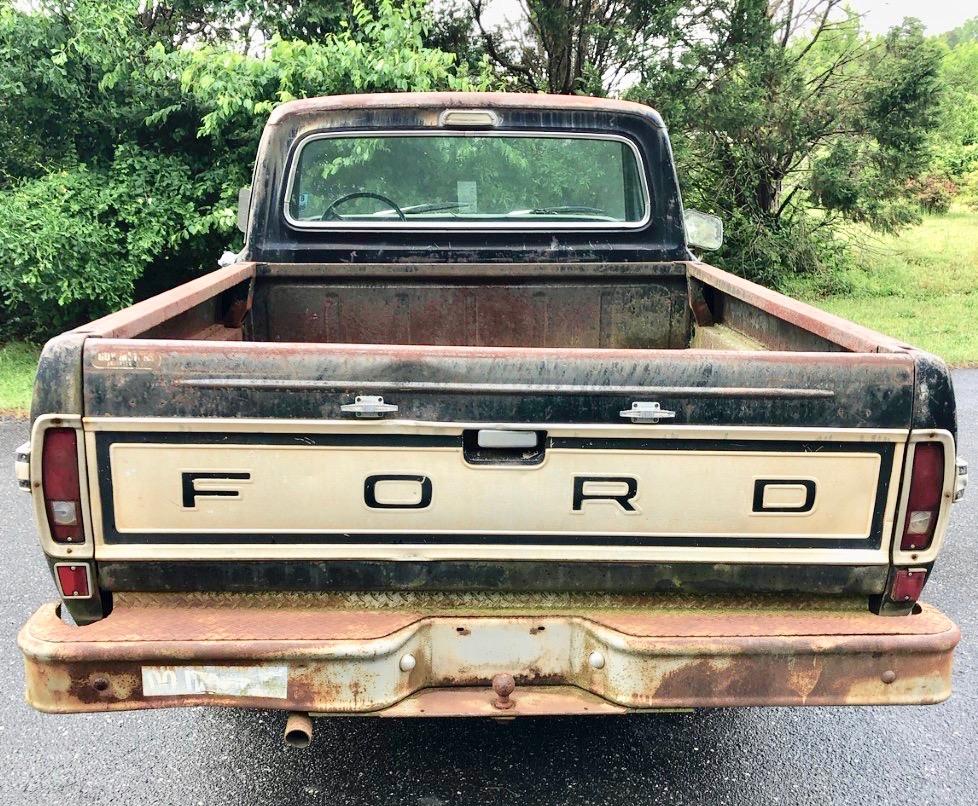 1972 Ford F100 truck