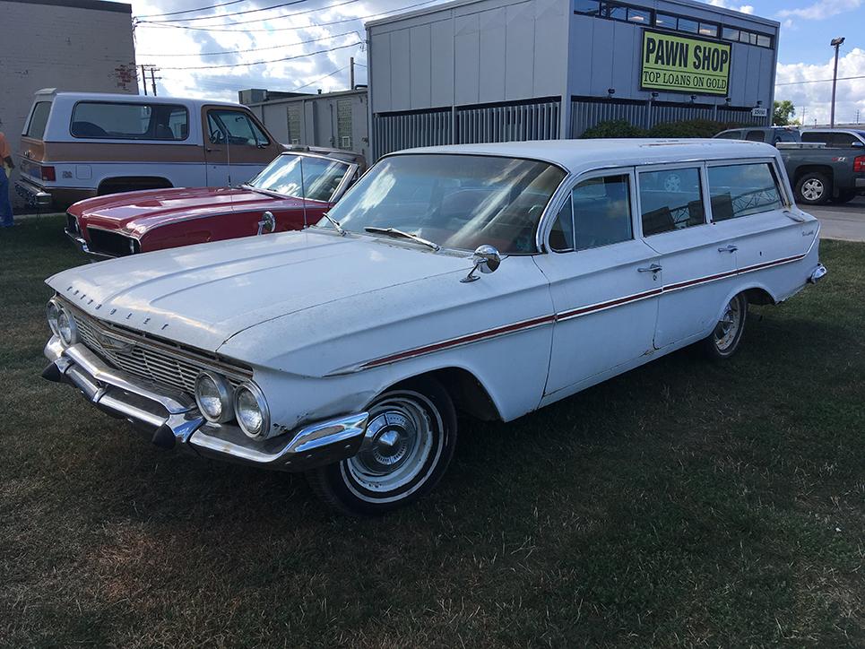 1961 Chevy Parkwood 6-Passenger Wagon