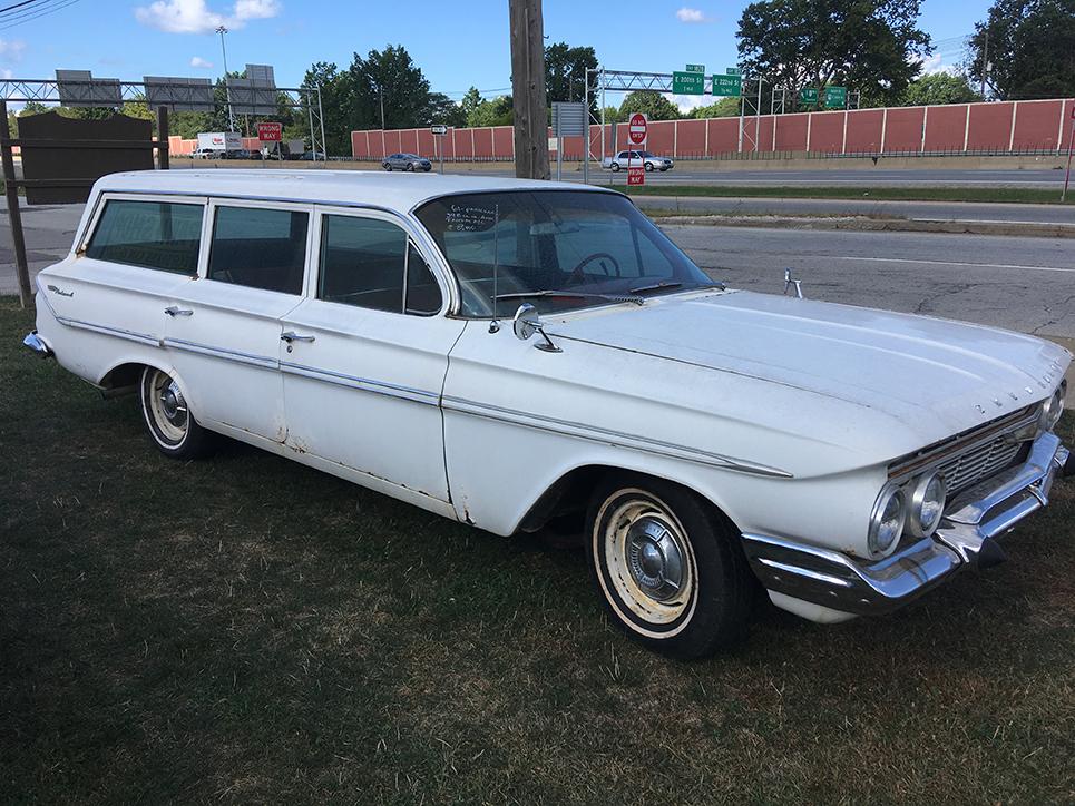 1961 Chevy Parkwood 6-Passenger Wagon