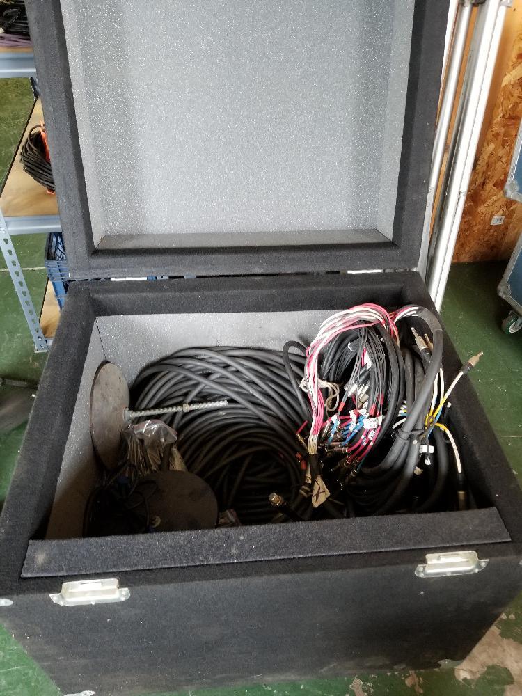 Top Tone box w/ speaker wire