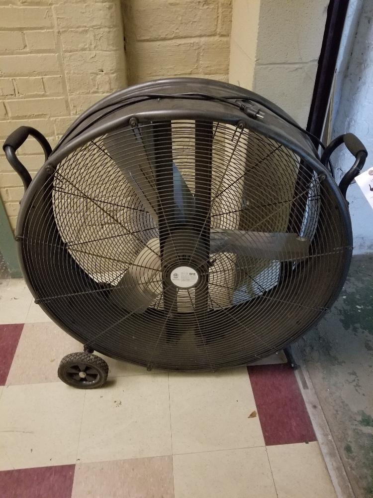 Utilitech Floor Fan