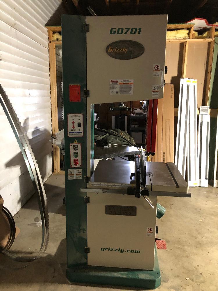 Grizzly Industrial GO701 Extreme Series 19" Ultimate Band Saw