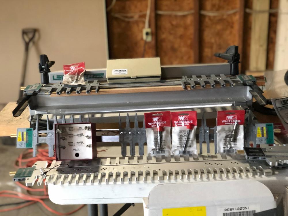 Leigh Isoloc Dovetail Machine With F1 Finger Joint, Bear Ear, Clover Ear Jigs