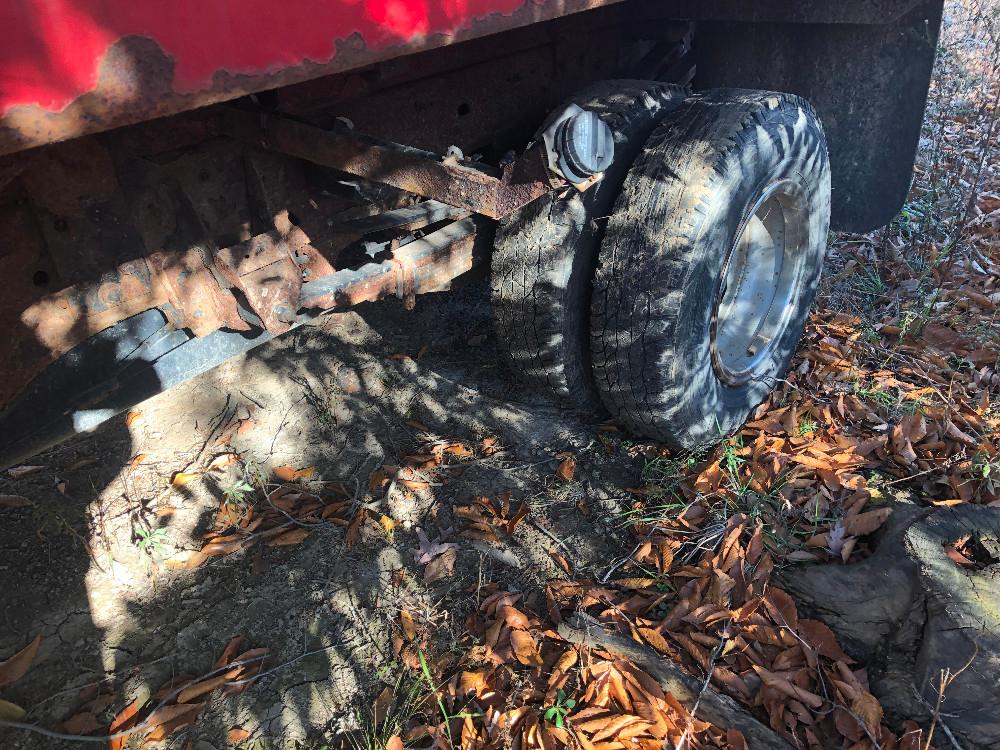 2005 GMC 3500 dual wheel dump truck