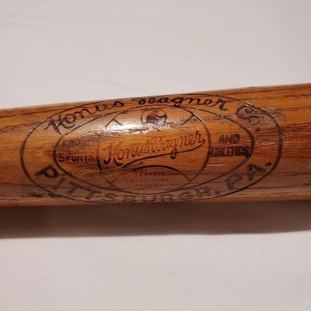 HONUS WAGNER CO. PITTSBURGH PA. BAT, "FOR ALL SPORTS & ATHLETICS" SLOGAN