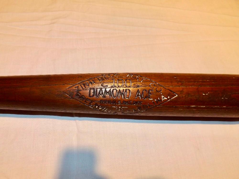 TY COBB DIAMOND ACE 100 BAT MFD. BY ZINN BECK BAT CO. OF  GREENVILLE S. C., 1915 TO 1925 ERA