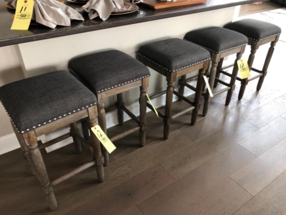 Breakfast stools