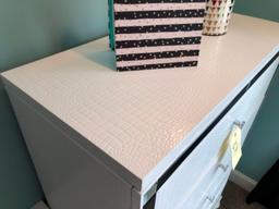 White 5-drawer dresser