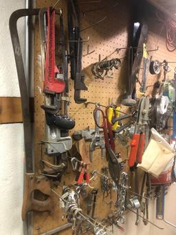 Handtools, pipe wrenches, clamps.