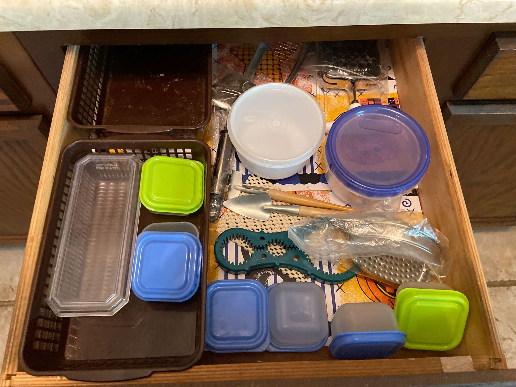 Contents of Bottom Kitchen Cabinets