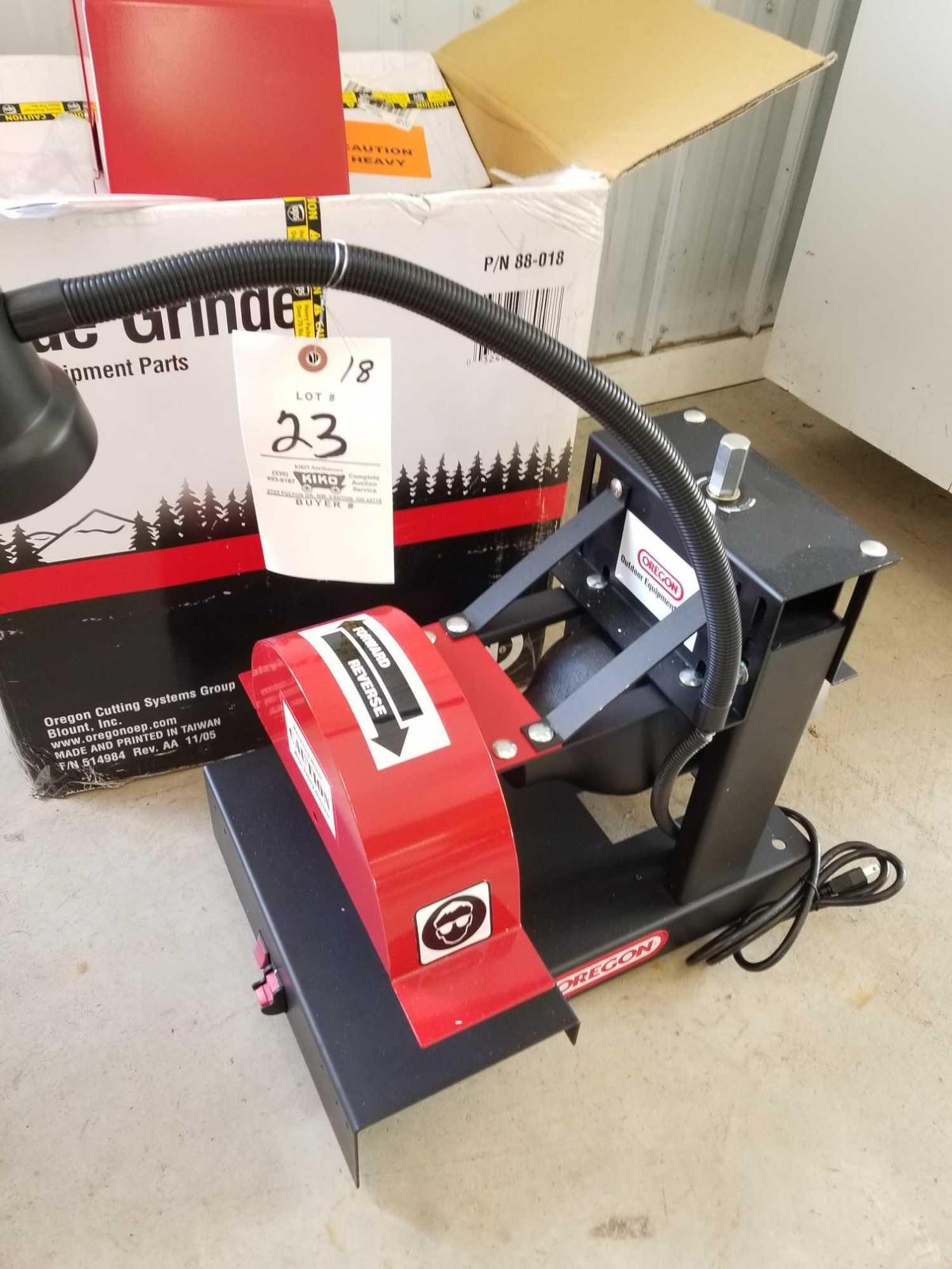 Oregon surface grinder with box, like new