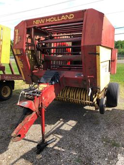 New Holland 853 round Baler With monitor.