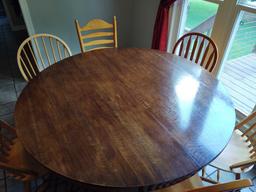 Round Kitchen Table w/ 7 Chairs
