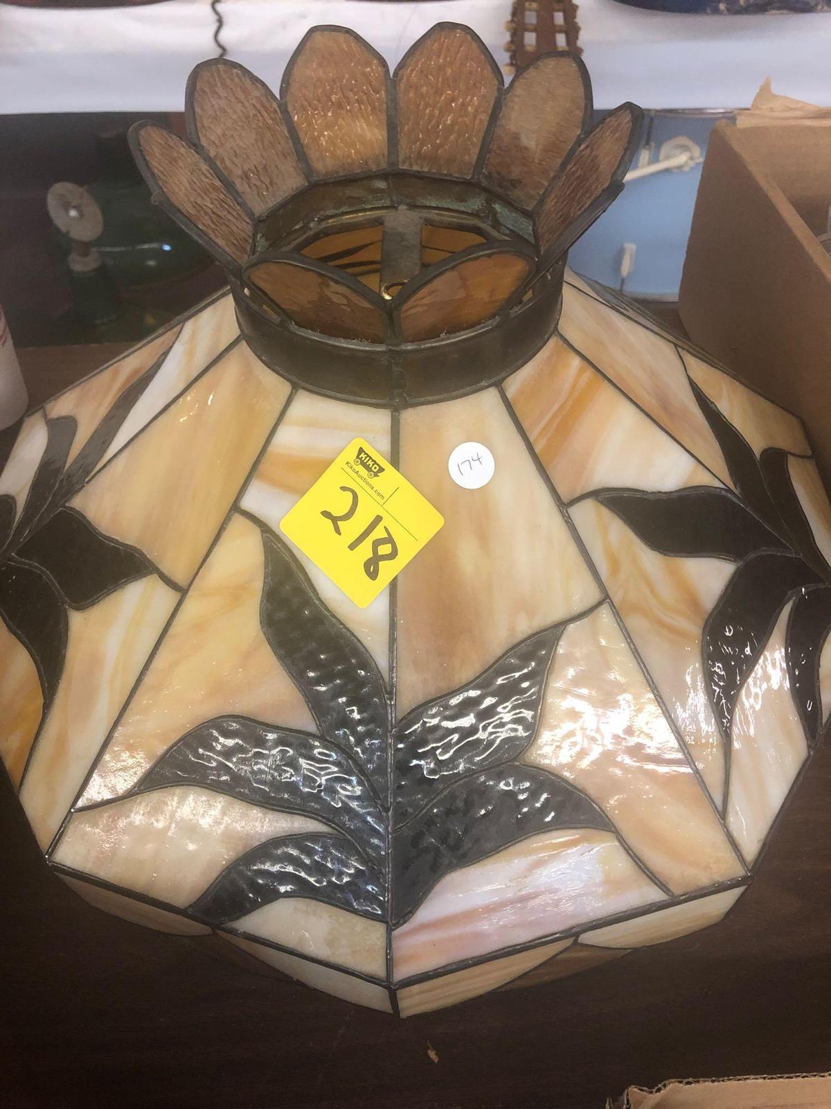 Stained glass hanging light fixture